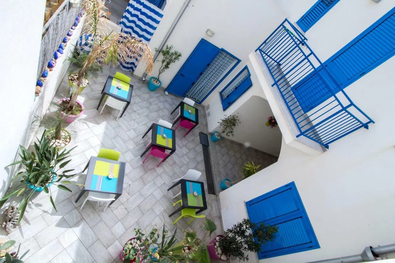 B&B Aria Di Mare Bed & Breakfast